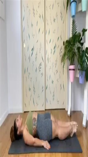 Here are some of my favorite ab exercises. These are advanced variations of the classical series of 5. I love to change up tempo, range of motion and sometimes just simplify overall. | Home Movement