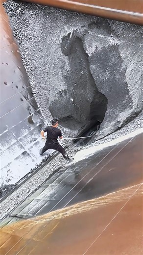 Miningsolution on Instagram: "Why Aggregate Gradation Isn't Just Rock Science Post Content: Ever wondered what makes concrete strong, durable, and cost-effective? The secret often lies in the gradation of aggregates. Simply put, aggregate gradation is the size distribution of the sand, gravel, and crushed stone in a mix. Getting it right is non-negotiable, and here's why: ✅ Strength & Density: A well-graded blend packs together tightly, minimizing voids. Less space means less cement paste is nee