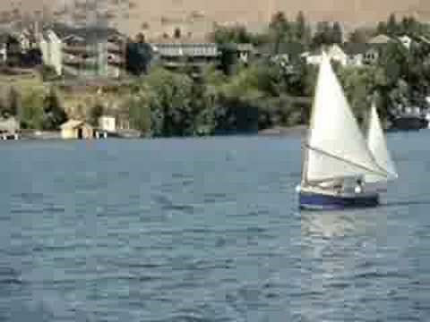Sailing a Philip C. Bolger micro Yawl on Klamath Lake