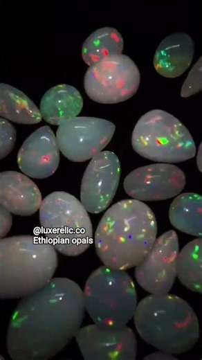 “Rainbow trapped inside a gemstone 🌈💎#Opal #OpalGemstone #LuxuryGemstones #Shorts #GemstoneLover