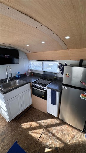 The Smiths Party Of 6 | With no prior experience 🙌🏾#travel #skoolie #skoolieconversion #trending #busbuilds #fyp #bus #fypシ❤️💞❤️ #trend | Instagram