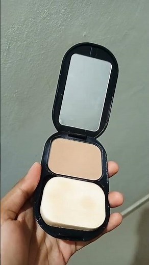 Max factor FACEFINITY COMPACT FOUNDATION