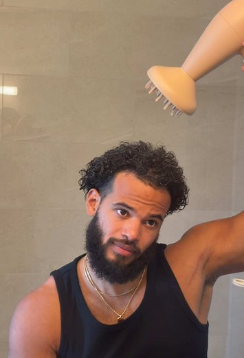 Growing out your hair is a lot of work🥴 but I appreciate the tips😅 | desmond scott