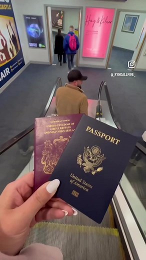 Travelling = Addicted #travel #kyndallfire #jktravels #wanderlust #flights #catchingflights #planeview