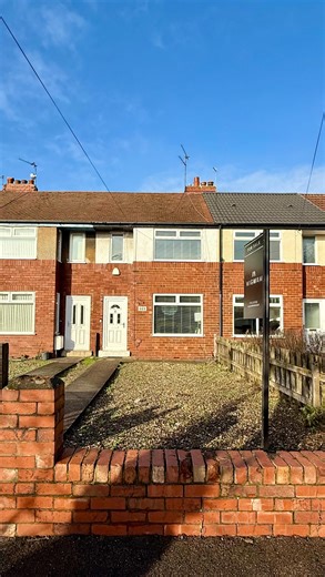 Wigwam on Instagram: "This immaculately presented two-bedroom mid-terrace house is thoughtfully maintained and ready for you to move in and enjoy. The inviting living room features a cosy fireplace, while the kitchen is fitted with modern units and integrated appliances. Both bedrooms are well-proportioned, and the bathroom has been finished to a high standard. The property boasts lovely front and rear gardens providing ample outdoor space. 📍 Hotham Road South, Hull, HU5 🏡️ 2 Bed | 1 Bath 💰 G