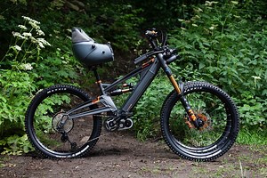 Orange AD3 is a linkage full-suspension Orange but it’s not what you’re expecting!