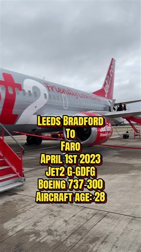 Landing in Faro on Jet2's Boeing 737-300