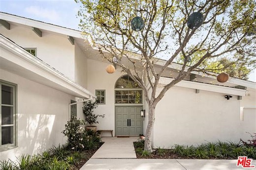 13641 Bayliss Rd, Los Angeles, CA 90049 | Estately 🧡 | MLS# 26666777