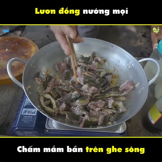 Lươn đồng nướng mọi, chấm mắm bần trên ghe sống đúng bài | Nét Quê Channel