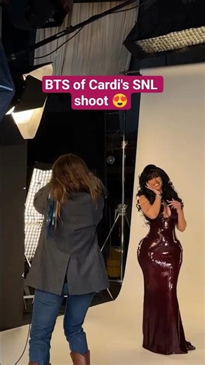 BTS of Cardi's SNL shoot 😍