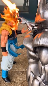 32M views · 367K reactions |  This figure never breaks. What is it made of? djfungshing #dragonball #frieza #anime #otaku #goku #toys #toy | Do3D.com | Facebook