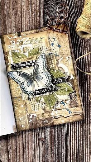 mini art journal - layers and clusters #artjournal #scrapbooking