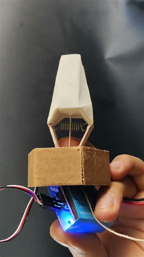 pinza funcional de papel