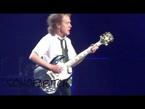 AC/DC with Axl Rose - Hell's Bells - Philadelphia, PA 9/20/16