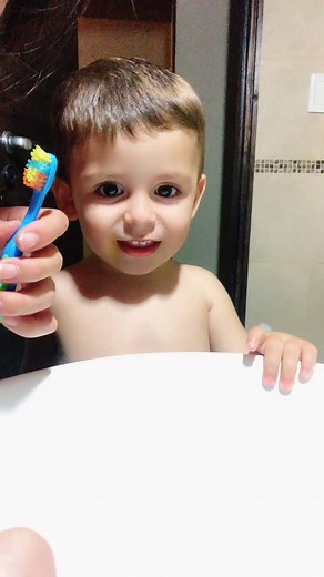 Videos de Amany Amany II (@amanyamanyii) con “sonido original - Amany Amany II”