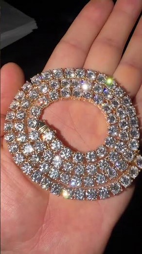 The World's First Upside Down Diamond Chain #traxnyc #diamond #shorts