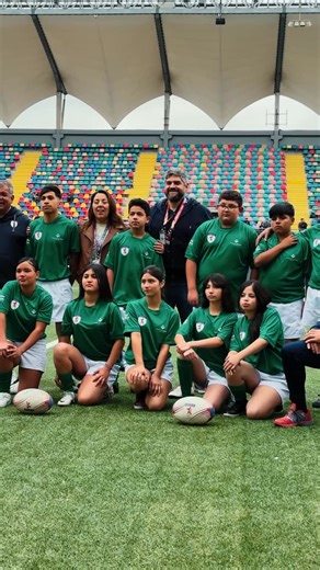 Deportes La Florida on Instagram: "🏉💚 ¡El Festival de Rugby Infantil se vivió con todo en La Florida! 🌞✨ El Estadio Bicentenario fue el punto de encuentro para una nueva jornada de rugby formativo, llena de energía, compañerismo y sonrisas 🙌💪 Niños y niñas de clubes ARUSA, junto al Proyecto Rugby au Cœur y el equipo local Sicame La Florida, disfrutaron de una mañana inolvidable, aprendiendo y compartiendo los valores del rugby: respeto, trabajo en equipo y amistad 🤝💙 Una verdadera fiesta 