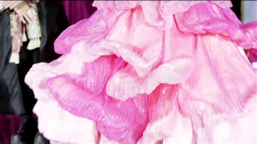 Show BST Bloom Bling của NTK Quí Khánh với Thanh Thuỷ