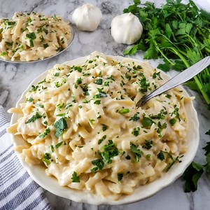 Creamy Chicken Fettuccine Alfredo