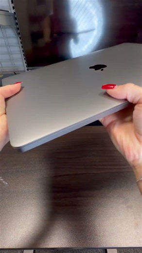 Wideorecenzja dla klienta MacBook Pro i9-9880H 32GB RAM/512GB SSD/Radeon Pro(4GB) #dc #laptop #mac