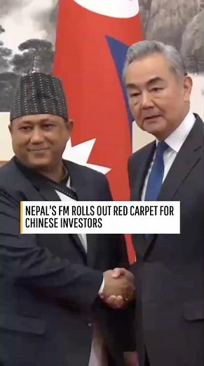Chinese FM meets with Nepalese counterpart in Beijing