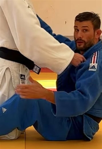 Ashi Gatame Jime dans le Judo : Techniques et Stratégies