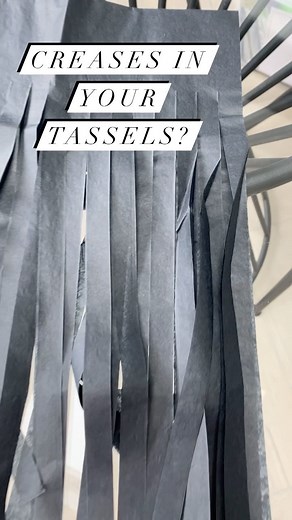 ✨ TOP TIP FOR BALLOON TASSELS!! ✨ Yes.. I do straighten my tassel tails.. because I won’t have anything less then perfect 👌🏼 • • • #balloontips #balloonhacks #toptips #diyballoons #tasseltails #balloontassels #balloonartist #perfection #balloonstylist #balloonideas #balloontraining #heliumballoons #balloonart #ballooninspo #ballooninspirations #crafts #balloonsofinstagram #balloondecor #balloondecorations #balloons #balloontricks #balloonshop #balloonsdecoration #balloonsdecor #bapiaparty #the