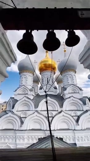 1.3K views · 115 reactions | MOSCOW BELL TOWERS Moscow’s bell towers rise proudly above the city and create a skyline where history meets timeless spiritual power. Their silhouettes remind us of ancient traditions that shaped the heart of Russia | Countries. Style of Russian Kings | Facebook