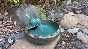 Ceramic Solar Fountain Bird Bath with Battery Backup,Bird Bath for Outside,Bird Bath Bowl for Garden, Patio & Yard Decor,Working at Night for at Least 6 Hours (Bird).