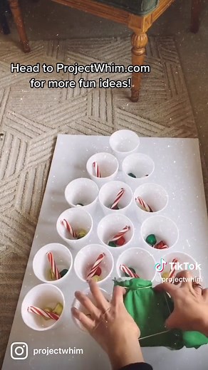 Poke A Pine Tree Game is a fun #christmas game for kids! #classroomparty #gamesforkids #kidsgamesathome #teachersoftiktok