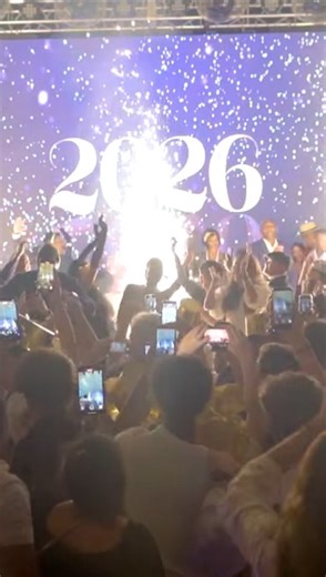 Dreams La Romana Resort & Spa on Instagram: "Music, laughter, and a show that transformed the night. We are proud to have kicked off 2026 with such a distinguished event at Dreams & Secrets La Romana! 🤩🥳 . Música, risas y un espectáculo que transformó la noche. ¡Nos enorgullece haber inaugurado el 2026 con un evento tan distinguido en Dreams & Secrets La Romana! 🤩🥳 . #DreamsLaRomana #SecretsLaRomana #HappyNewYear #HyattInclusiveCollection"