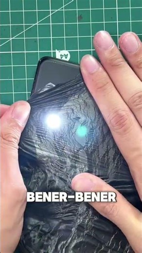 Can an Android phone flash puncture plastic? #experiment