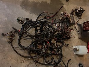 Jeep CJ7 Update 40 - Painless Wiring Installation Part 1 (Old Wiring Removal)