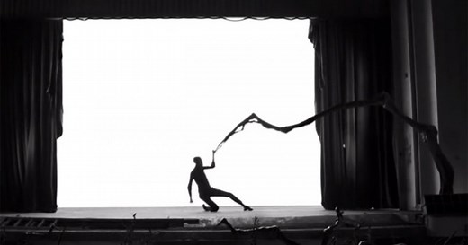 "Quand c'est" : pourquoi le clip sur le cancer de Stromae nous a bouleversées