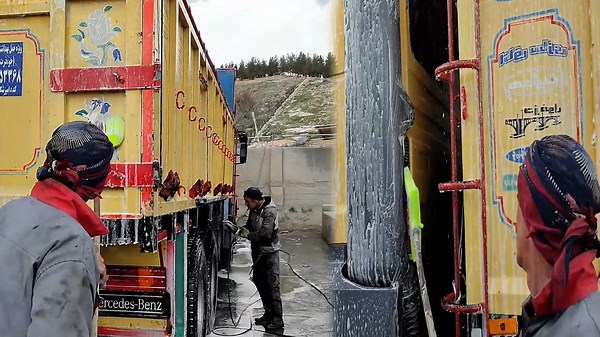 Overcoming the Toughest Mud Challenge with Dirtest Truck