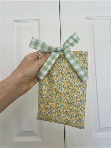 Sewing for Beginners: Easy Kindle Sleeve Tutorial