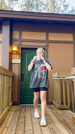 I stayed in the TREEHOUSE Villas! 😱 Unique among the Disney Villas are these eight-sided, two-bedroom villas on stilts. It is comfy and cozy, and great if you plan to spend a lot of time relaxing. The Treehouse sleeps up to 9 adults. Why you should stay here: 🪾 Spacious stand-alone two-bedroom villa 🪾 Quiet location 🪾 Historical connection to the Treehouses from the 1970s 🪾 Innovative round design feels more spacious than other villas with the same square footage ✨ Ready to start planning y