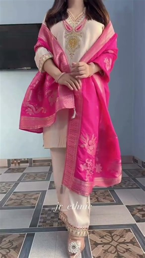 #kurtistyles #girl#trendingshorts