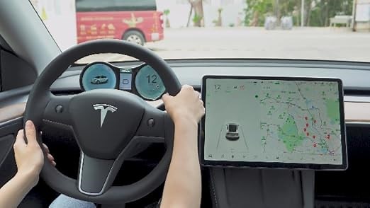 Tesla Model Y\/3 Display