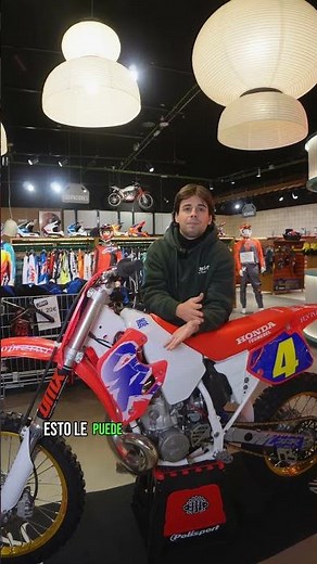 Why does my motorcycle start backwards? 😱 Reverse gear on 2-stroke motorcycles explained.