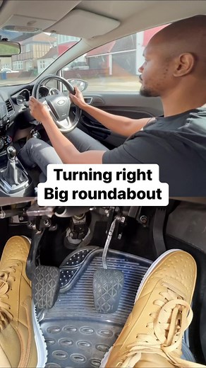 How to turn right on a large roundabout. #drivingtesttips | Driving Test tips