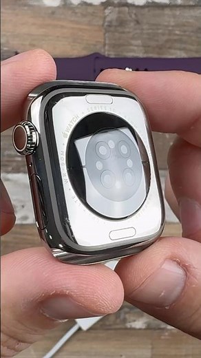Apple Watch serie 10 (46 mm GPS + Cellular) Titane Naturel Bracelet Sport - Unboxing ASMR