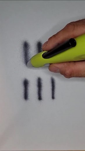 Creating Stylized Letter 'S' with Marker Techniques