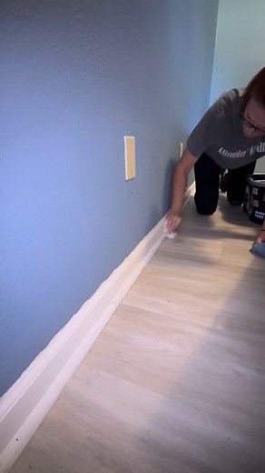Sometimes you gotta bust out the knee pads and magic erasers to get the job done! #crazycleaninglady222 #cleaningtipsandtricks #deepcleaningservice #cleaningladylife #crazycleaninglady #cleaningservice #cleanwithme | Samantha R Mancuso