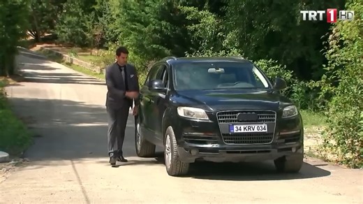 Zehra kaçarken Ömer'e yakaladı | ADINI SEN KOY