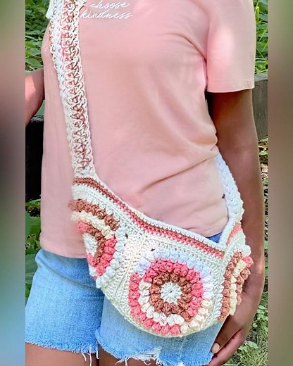 Crochet Granny Fanny Pack by Jonah’s Hands #crochet #diy