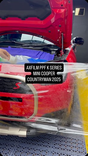 ✨ MINI Cooper Countryman 2025 x AXFILM PPF K Series ✨ Luxury deserves the highest level of protection. This MINI Cooper Countryman 2025 is now fully equipped with our AXFILM PPF K Series – Full Front Protection Package, designed to keep your car’s paint flawless and glossy for years to come. 💎 AXFILM PPF K Series Features: ✅ Premium TPU Material – Self-healing surface against minor scratches & swirl marks. ✅ Ultra High Gloss Finish – Brings out the car’s vibrant color and signature MINI shine. 