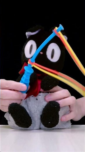 Kuro’s Adorable Clapper Music Challenge 🥁🌟