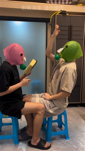 Call your friends to see the gopher fightvideos funny videos guan #fbreels #reelsfb #fypシ゚ #reels #love #fypシ #reelsvideo #viral #fyp #FacebookReelsContest | Colin