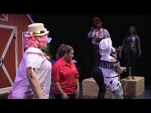 ASLI Students Take the Stage to Shadow Interpret